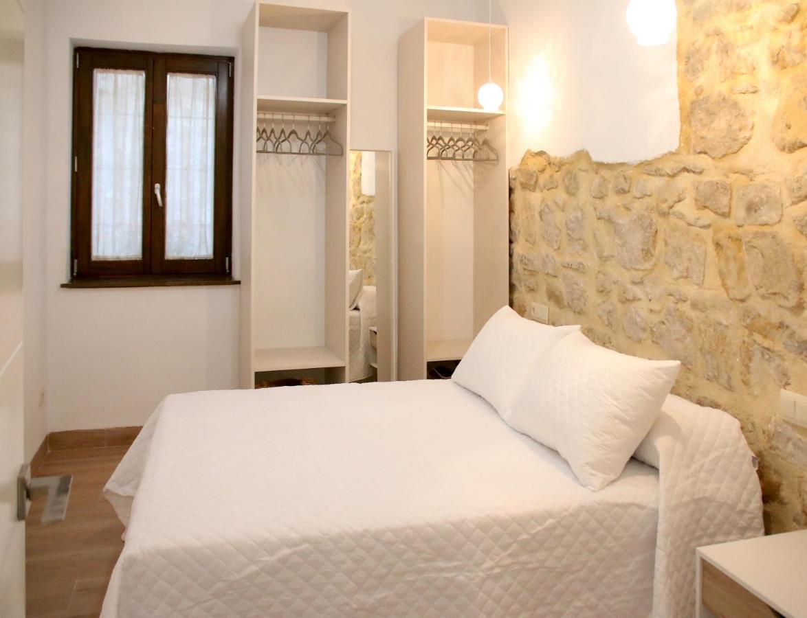 Apartamentos Turisticos La Estacion Úbeda Zewnętrze zdjęcie